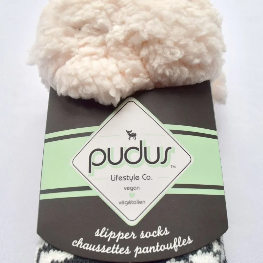 NEW Pudus Snowflake Slipper Socks - One Size